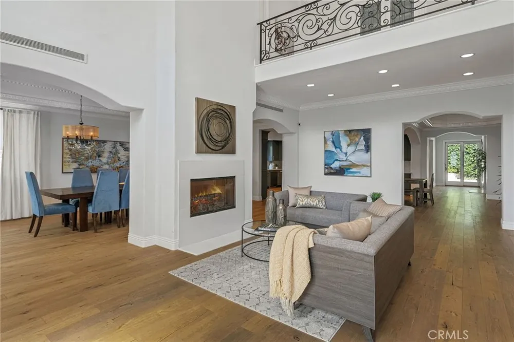 16459 Otsego Street Encino, CA 91436