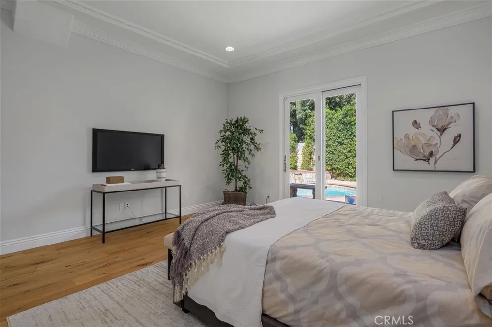 16459 Otsego Street Encino, CA 91436