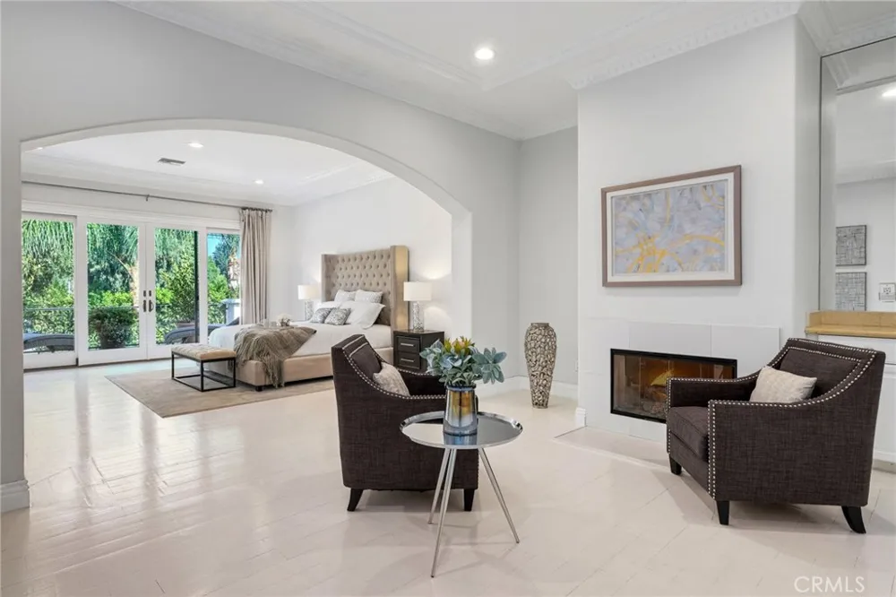 16459 Otsego Street Encino, CA 91436