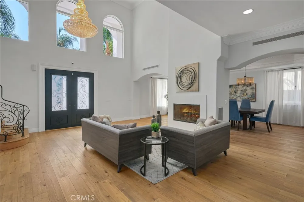 16459 Otsego Street Encino, CA 91436