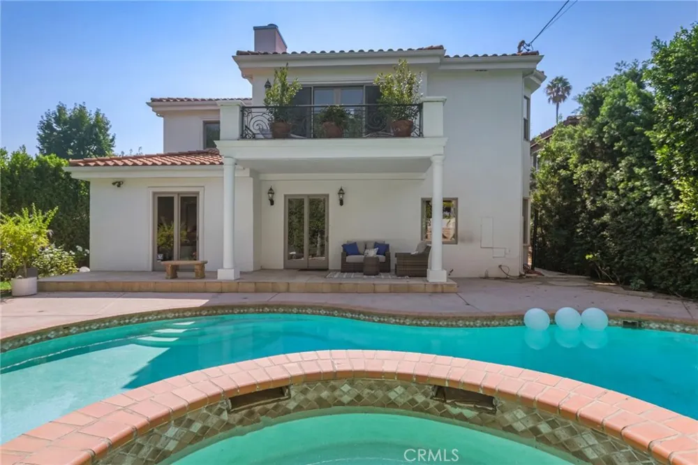 16459 Otsego Street Encino, CA 91436