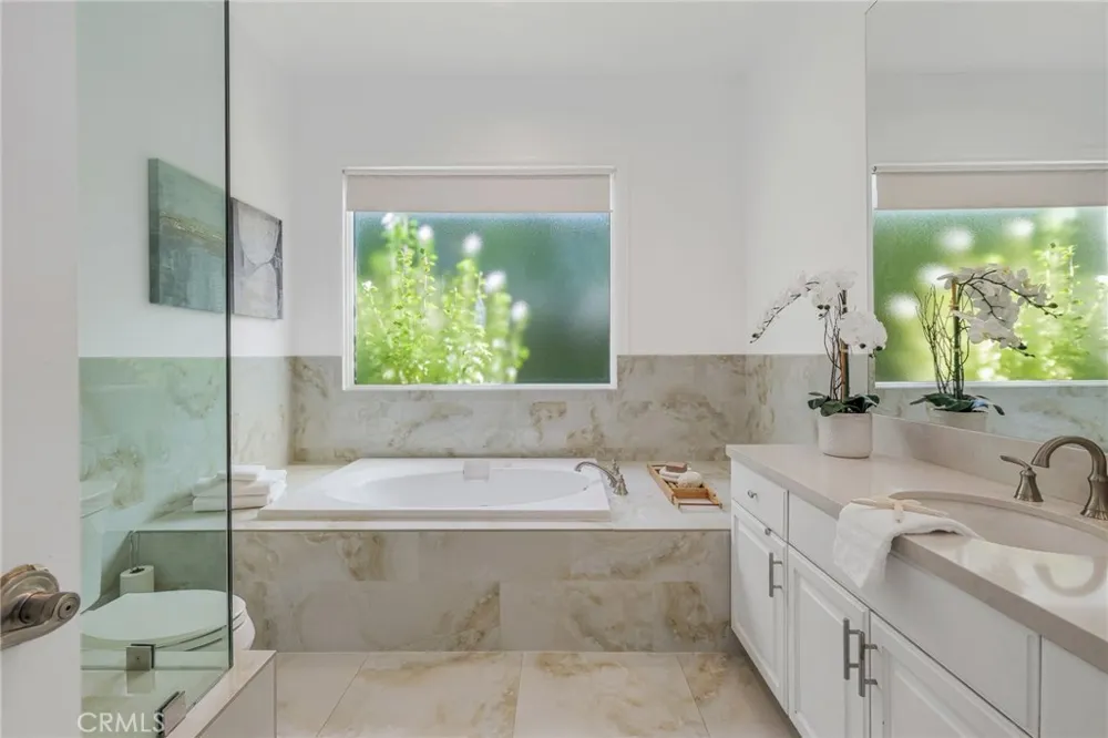 16459 Otsego Street Encino, CA 91436