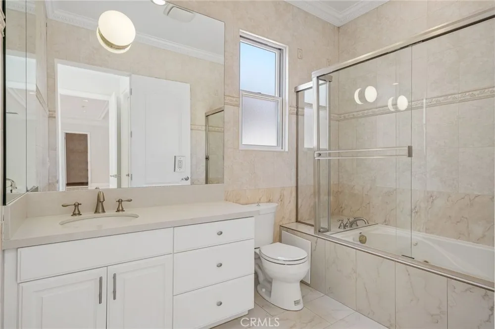 16459 Otsego Street Encino, CA 91436