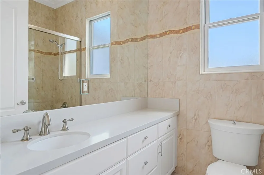 16459 Otsego Street Encino, CA 91436