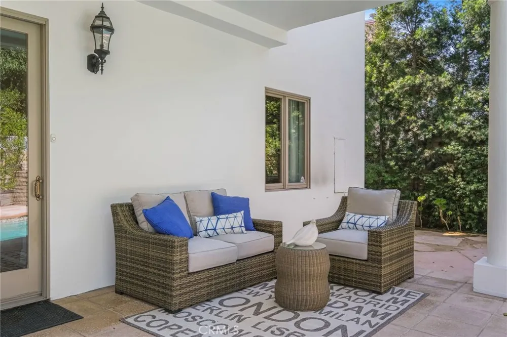 16459 Otsego Street Encino, CA 91436