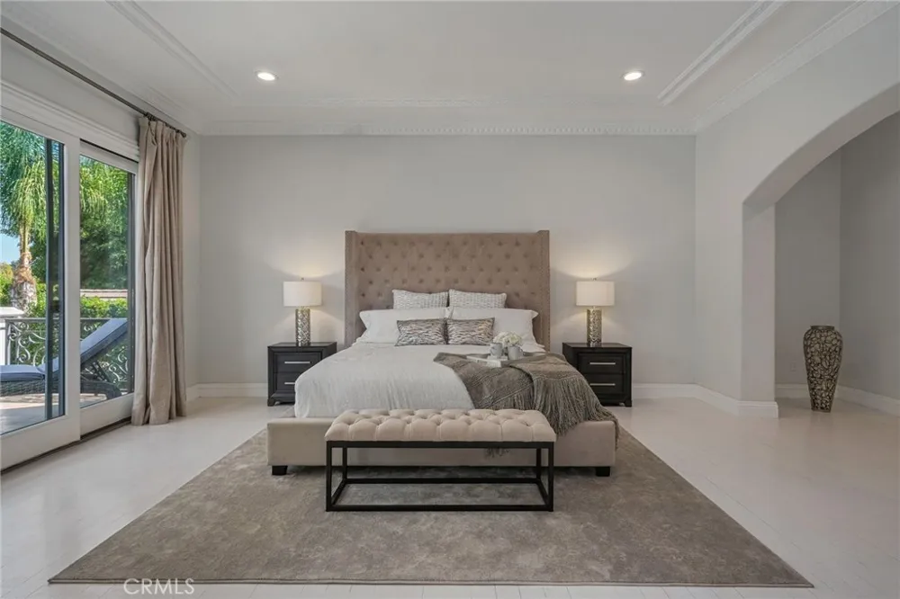 16459 Otsego Street Encino, CA 91436