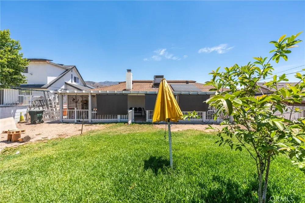 6070 Blythe Avenue Highland, CA 92346