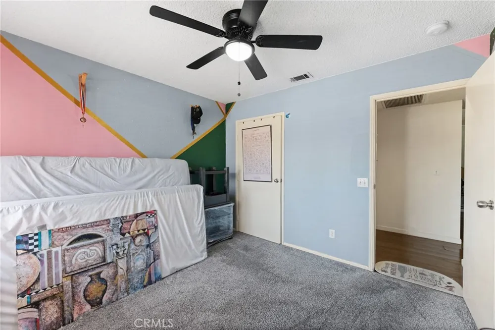 6070 Blythe Avenue Highland, CA 92346