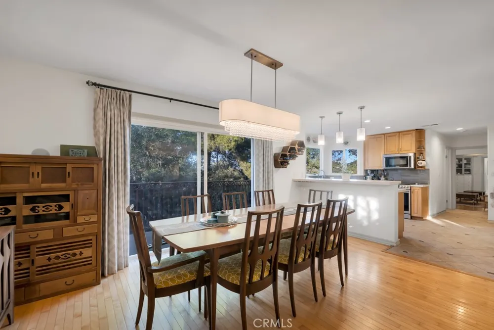 23691 Aster Trail Calabasas, CA 91302