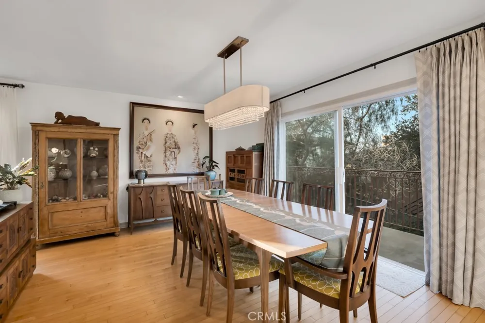 23691 Aster Trail Calabasas, CA 91302
