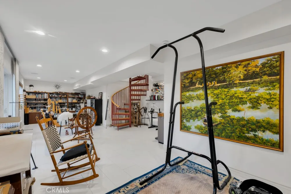 23691 Aster Trail Calabasas, CA 91302