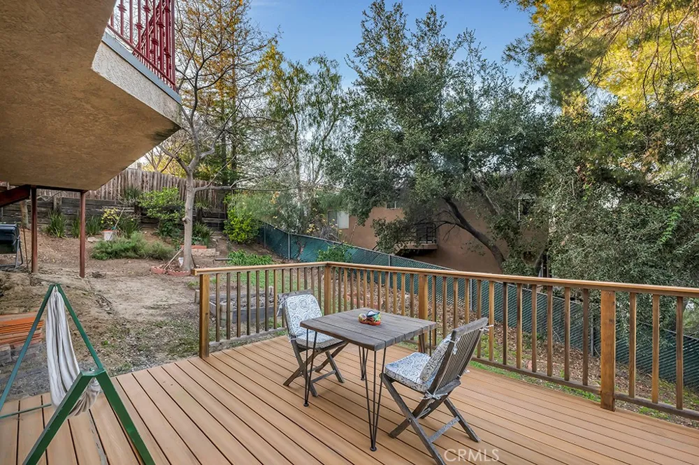 23691 Aster Trail Calabasas, CA 91302