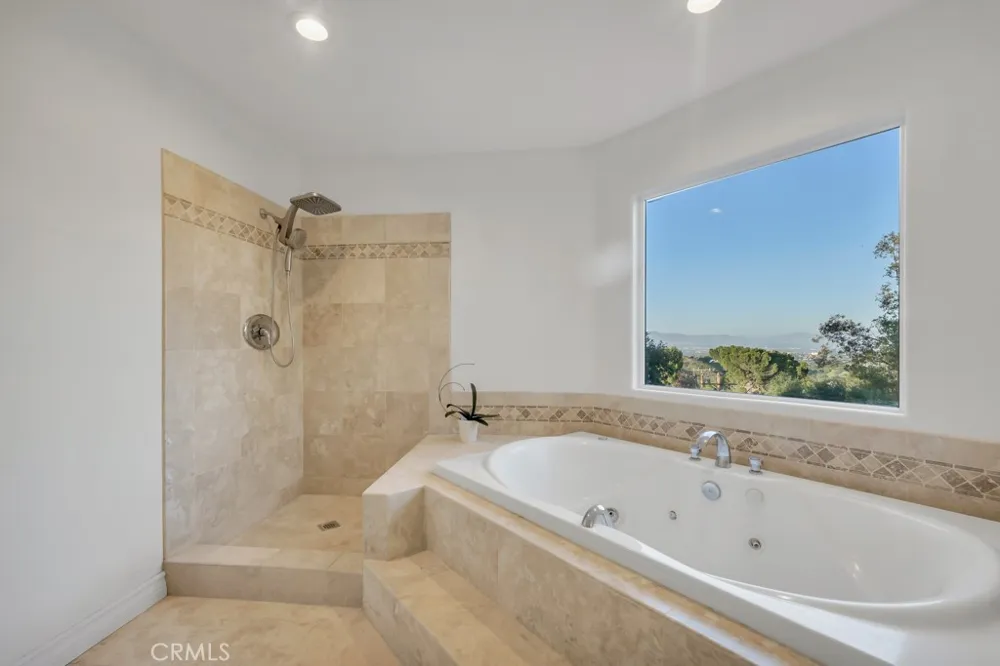 23691 Aster Trail Calabasas, CA 91302
