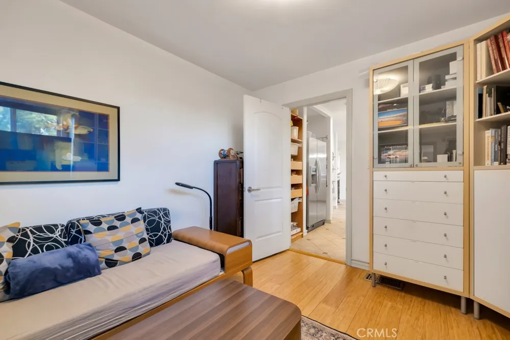 23691 Aster Trail Calabasas, CA 91302