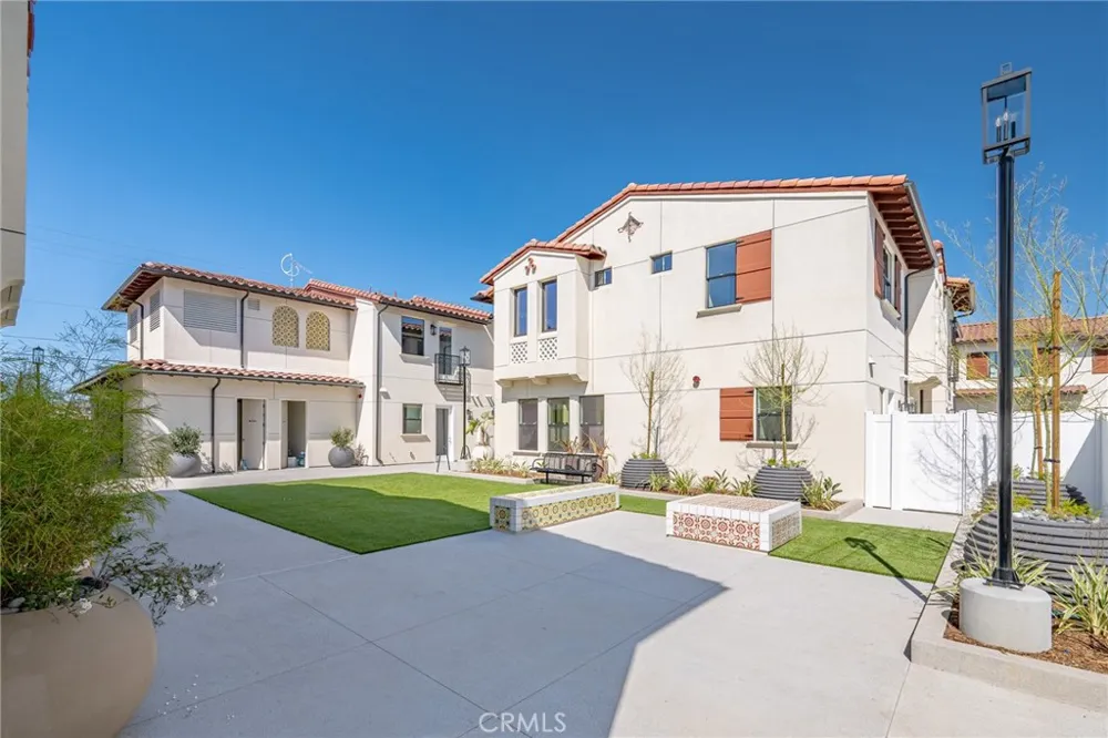 180 New Ave #4 Monterey Park, CA 91755