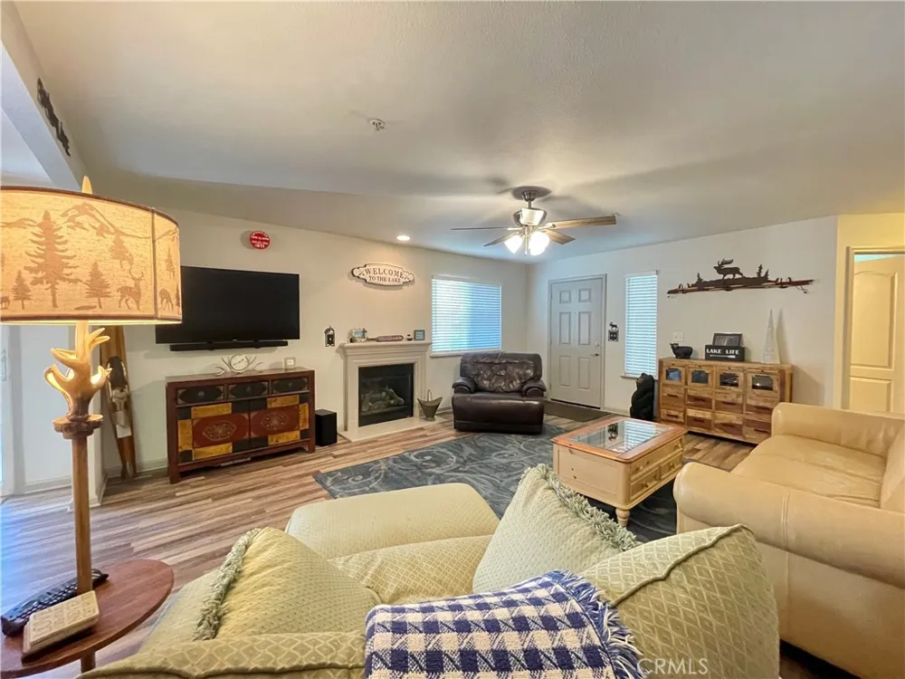 40501 Road 222 #103 Bass Lake, CA 93604