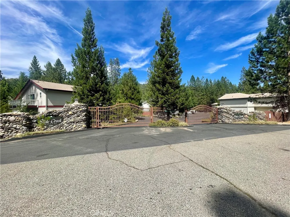 40501 Road 222 #103 Bass Lake, CA 93604