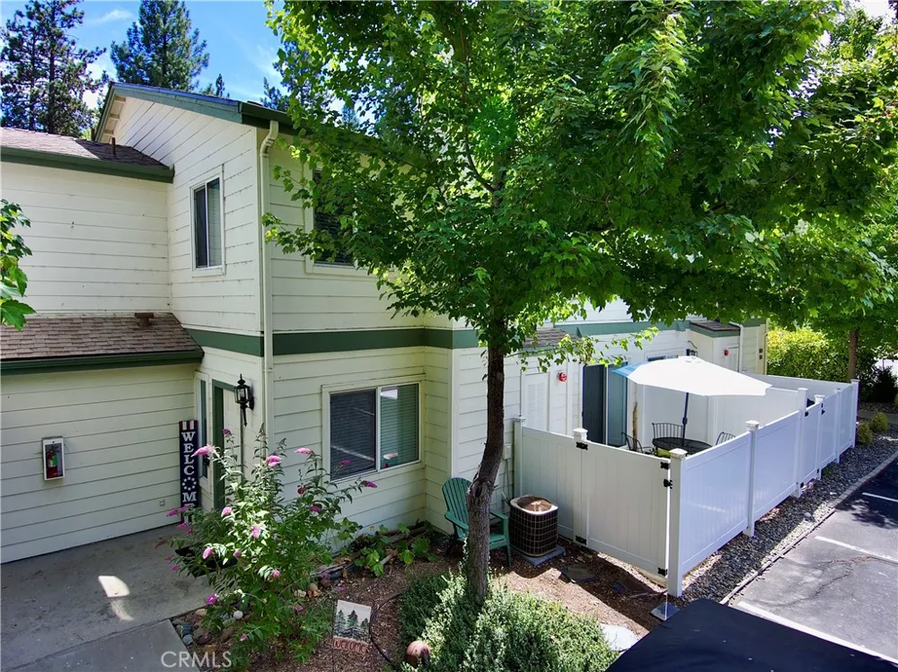 40501 Road 222 #103 Bass Lake, CA 93604