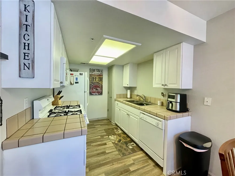40501 Road 222 #103 Bass Lake, CA 93604