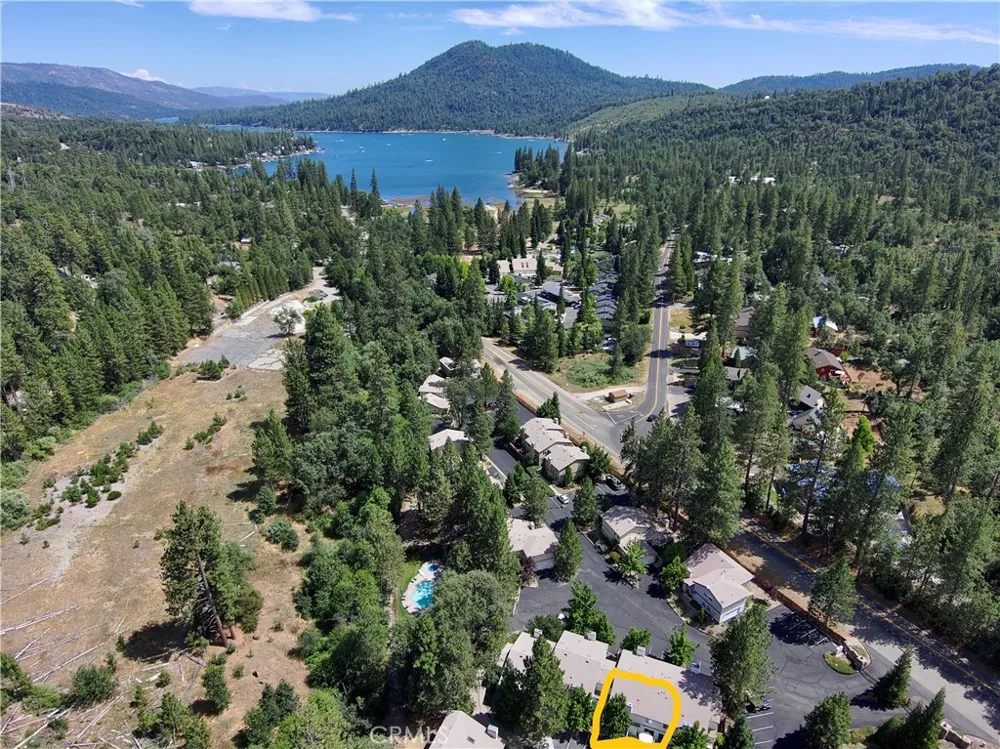 40501 Road 222 #103 Bass Lake, CA 93604