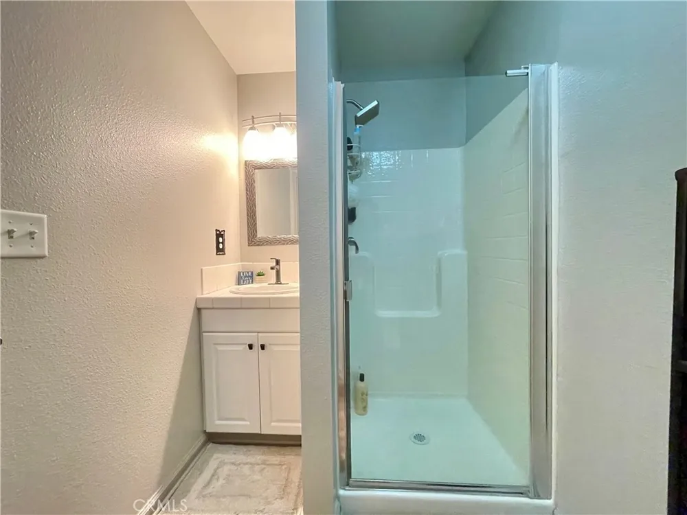 40501 Road 222 #103 Bass Lake, CA 93604