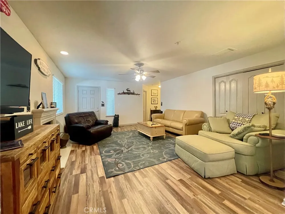 40501 Road 222 #103 Bass Lake, CA 93604
