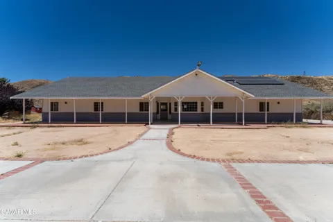 6221 Elizabeth Lake Road