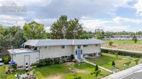 2139 Preuss Road #B
