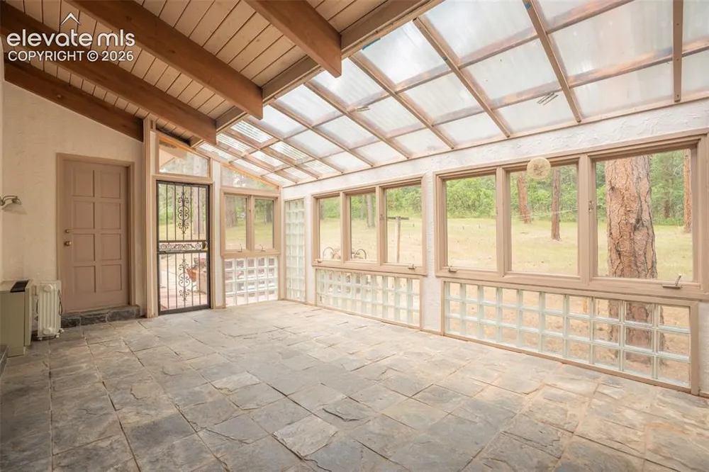 8057 Bannock Drive Larkspur, CO 80118