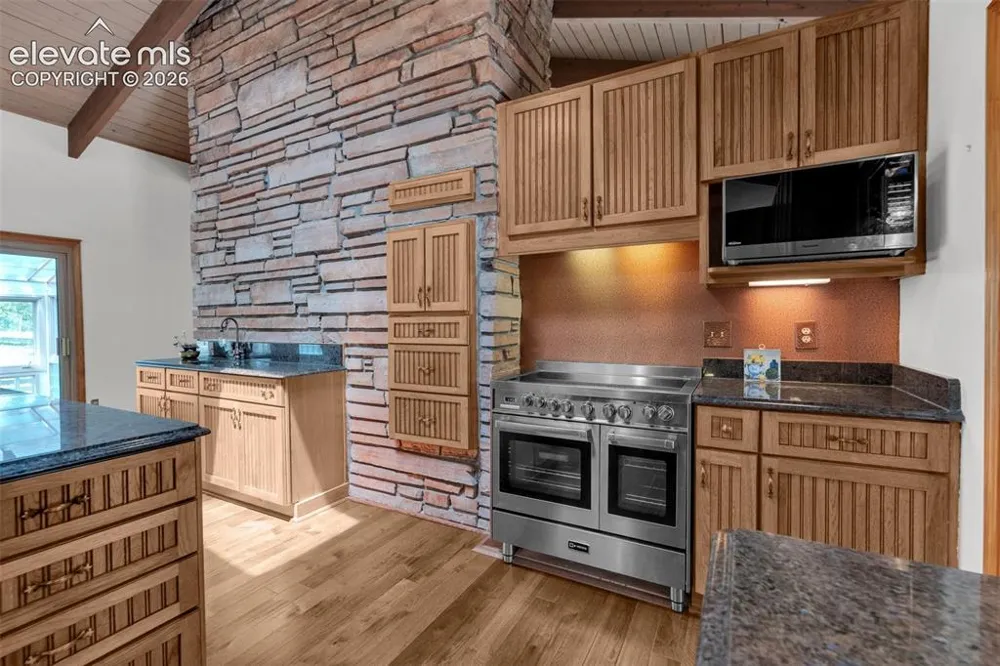 8057 Bannock Drive Larkspur, CO 80118