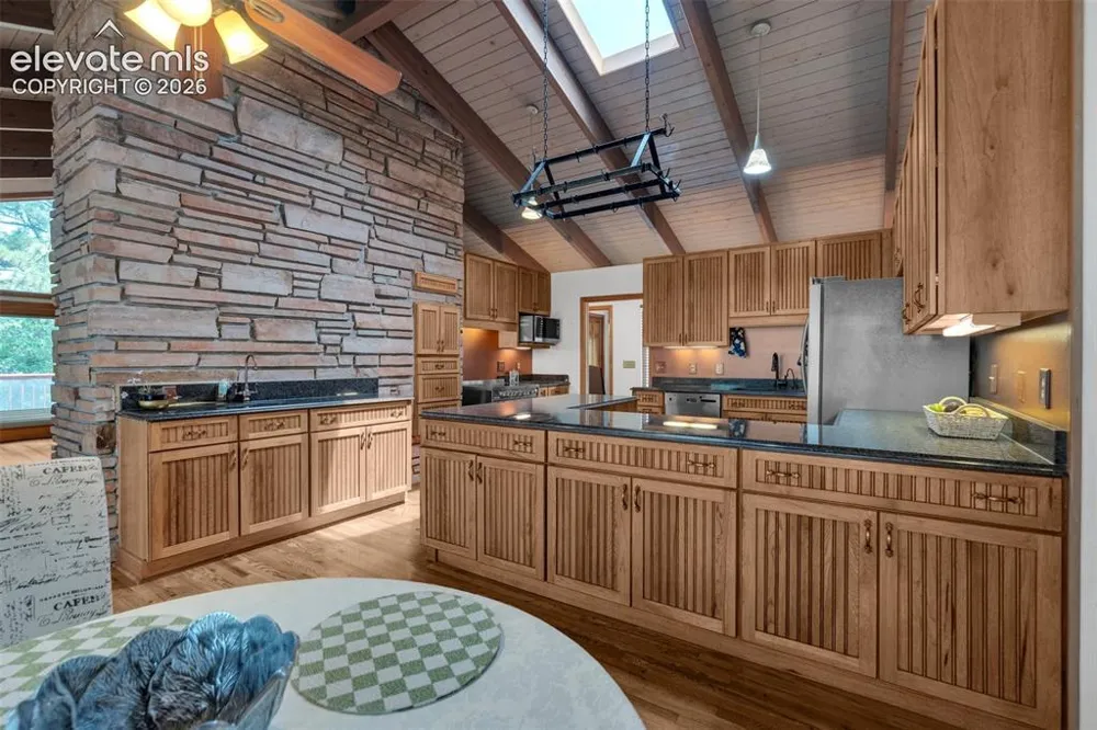 8057 Bannock Drive Larkspur, CO 80118