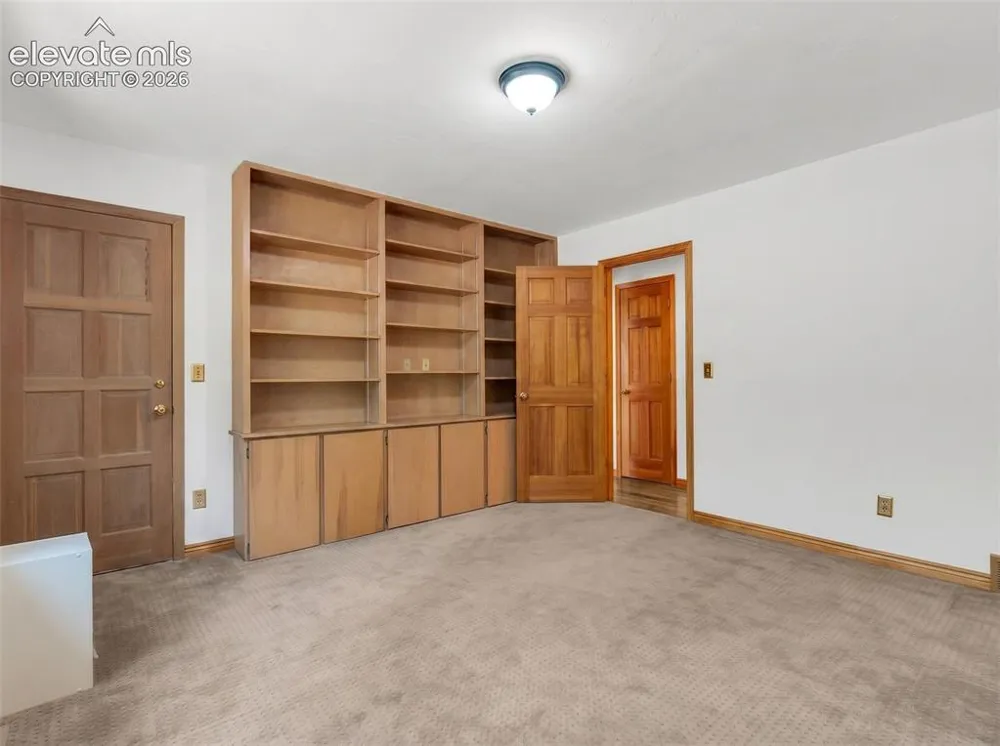 8057 Bannock Drive Larkspur, CO 80118
