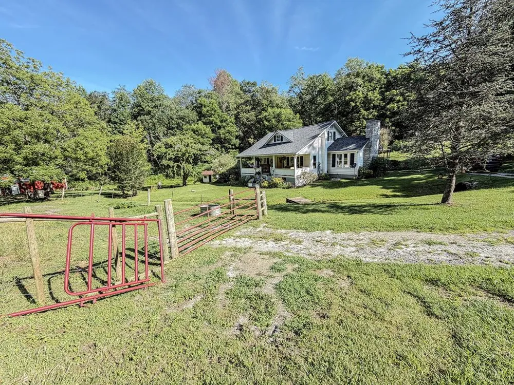Long Branch Road Robbinsville, NC 28771