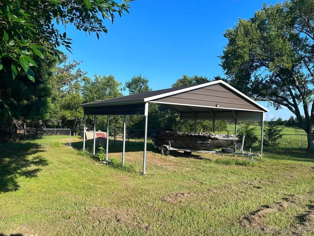 9735 E Sandy Creek Road Coleman, OK 73432