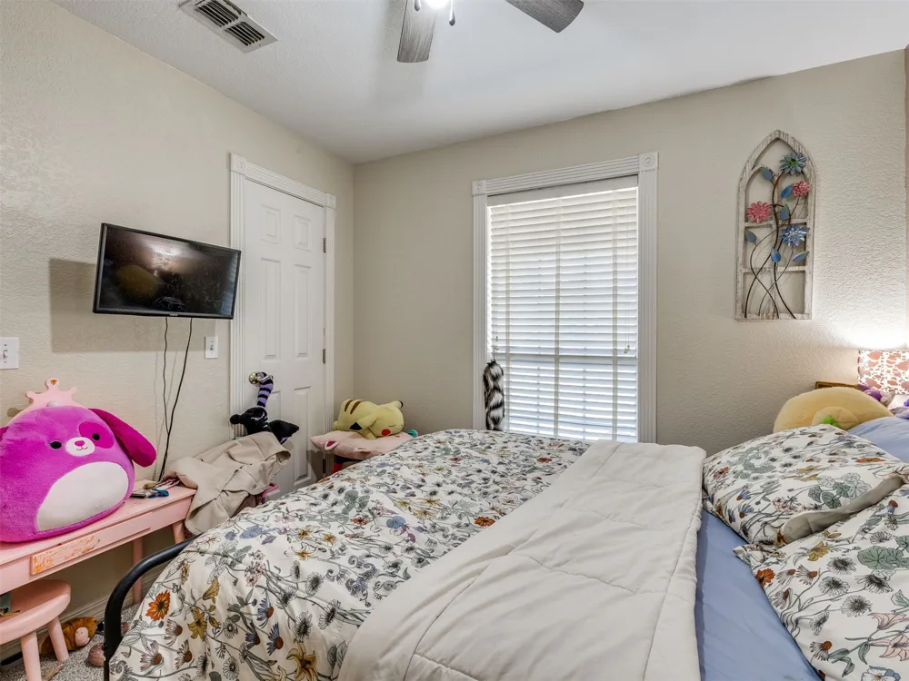 9735 E Sandy Creek Road Coleman, OK 73432