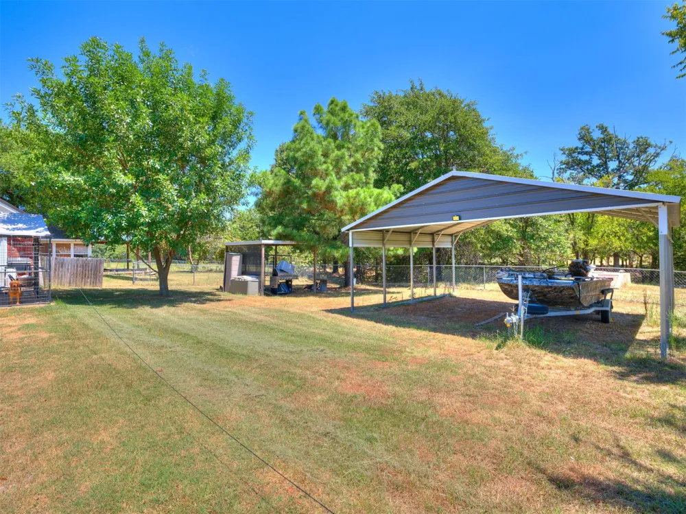 9735 E Sandy Creek Road Coleman, OK 73432