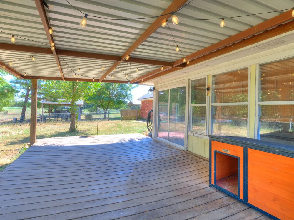 9735 E Sandy Creek Road Coleman, OK 73432