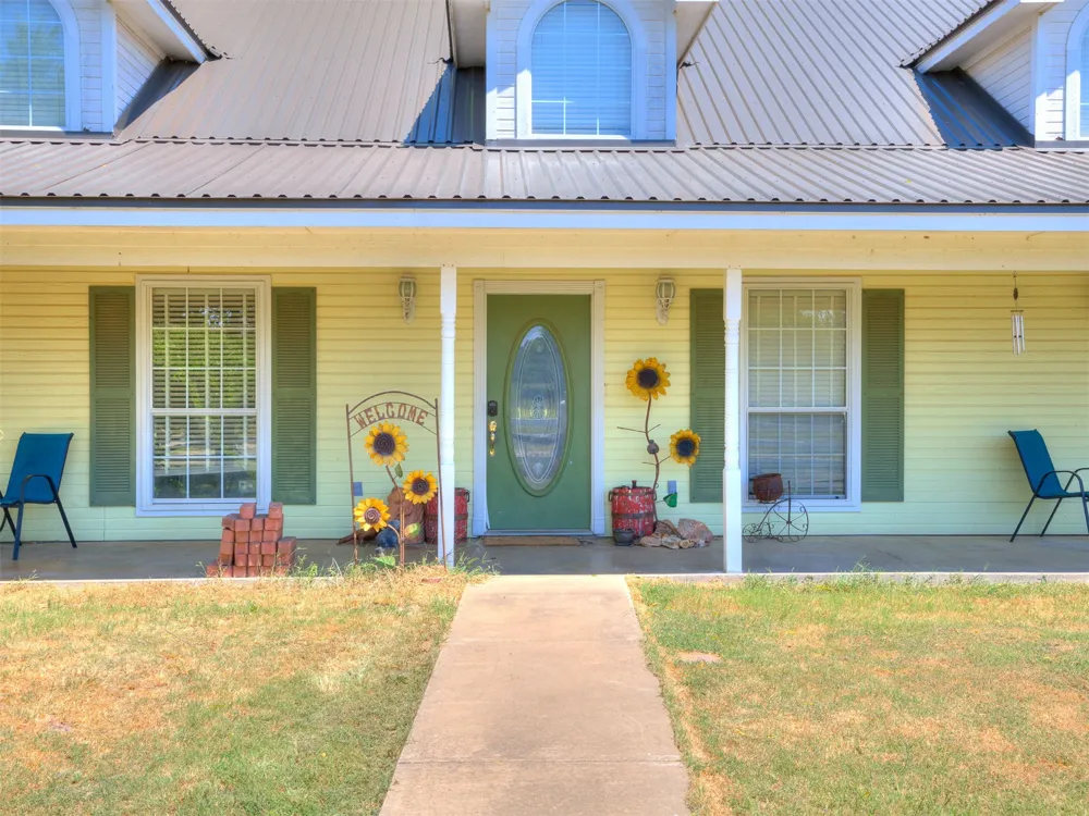 9735 E Sandy Creek Road Coleman, OK 73432