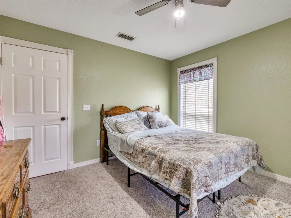 9735 E Sandy Creek Road Coleman, OK 73432