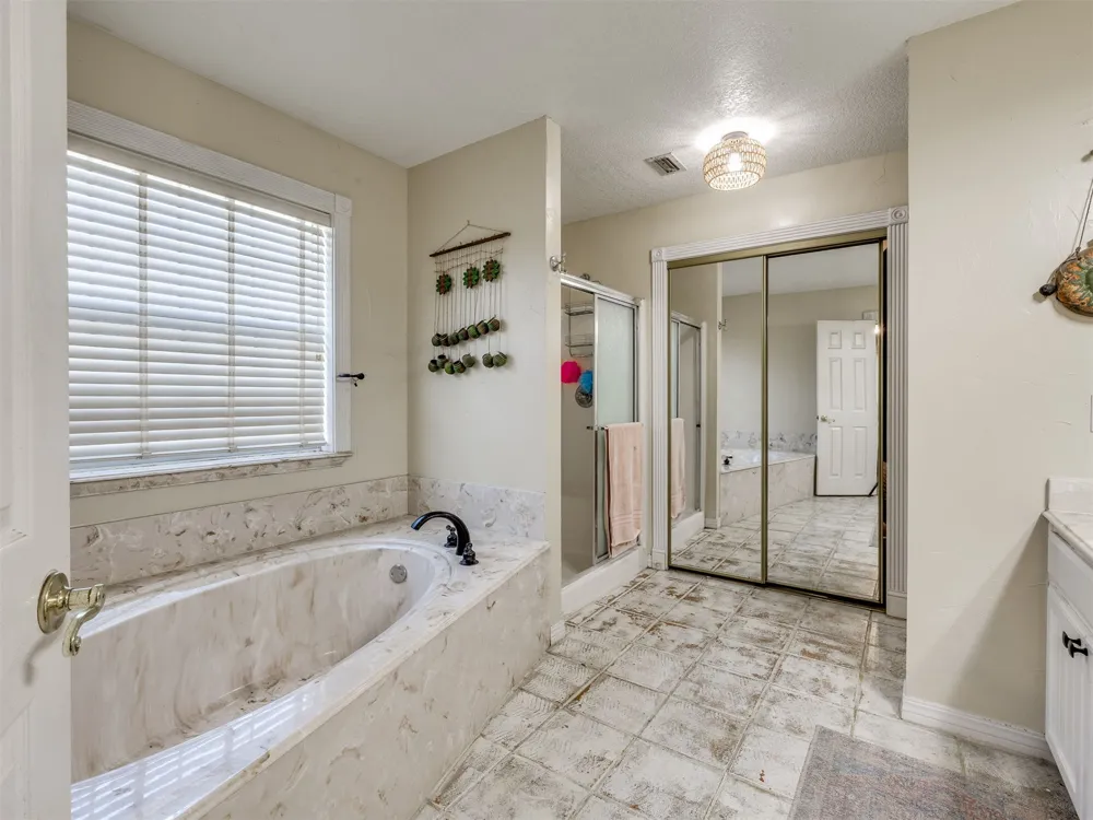 9735 E Sandy Creek Road Coleman, OK 73432
