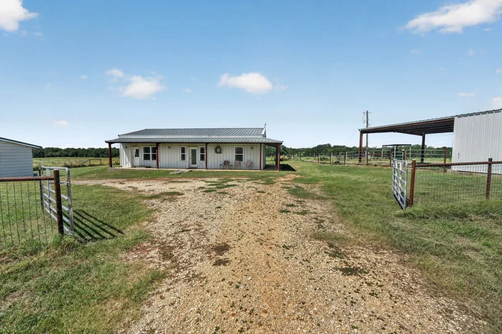 3800 County Road 481 Thrall, TX 76578
