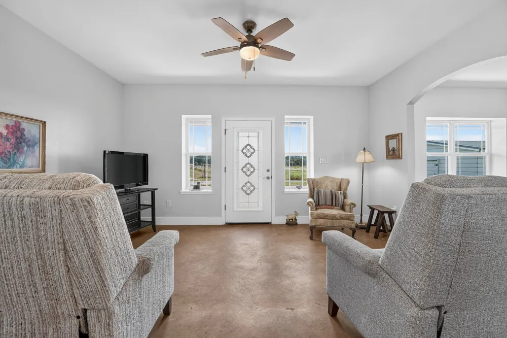 3800 County Road 481 Thrall, TX 76578