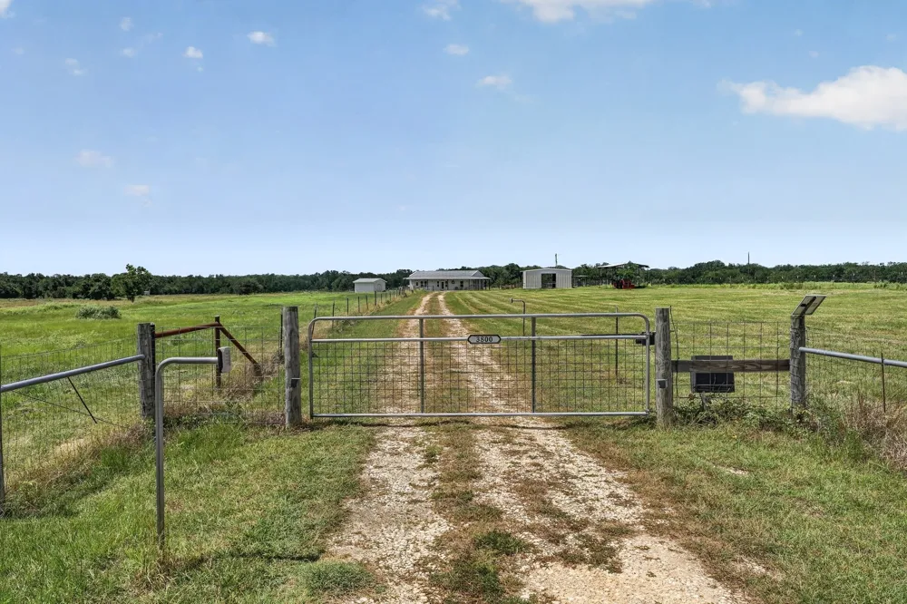 3800 County Road 481 Thrall, TX 76578