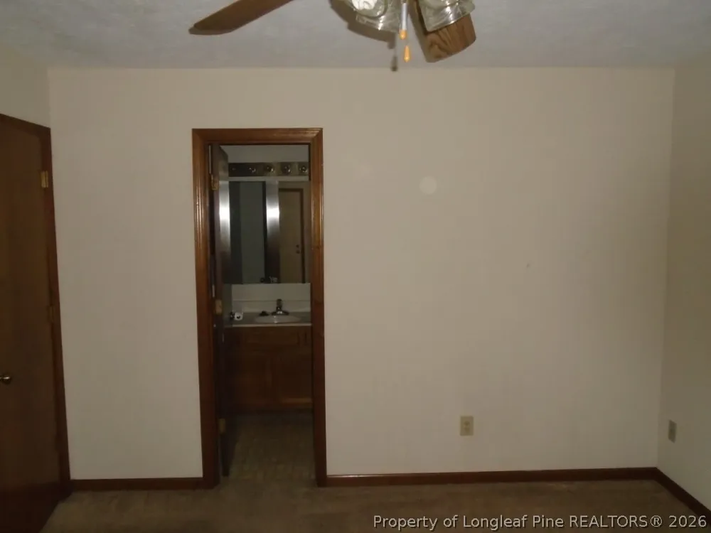 5906 Notblake Avenue Hope Mills, NC 28348