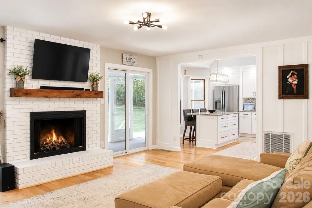 7947 Lakeview Drive Denver, NC 28037