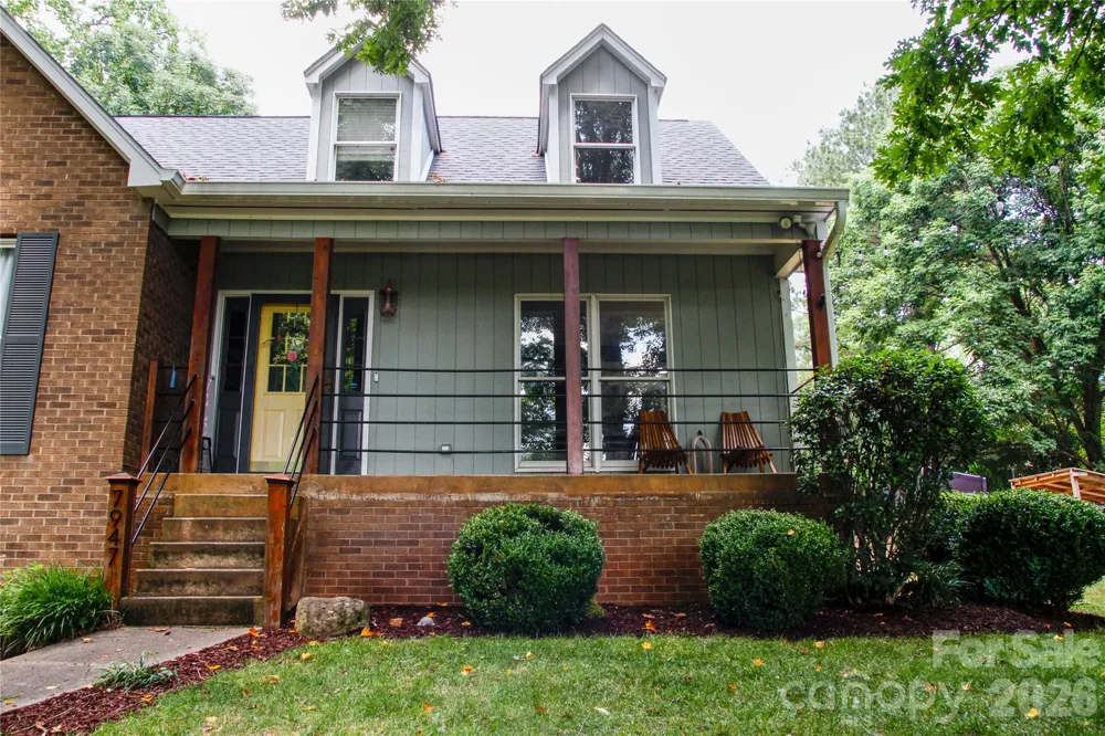 7947 Lakeview Drive Denver, NC 28037