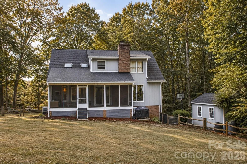 7947 Lakeview Drive Denver, NC 28037