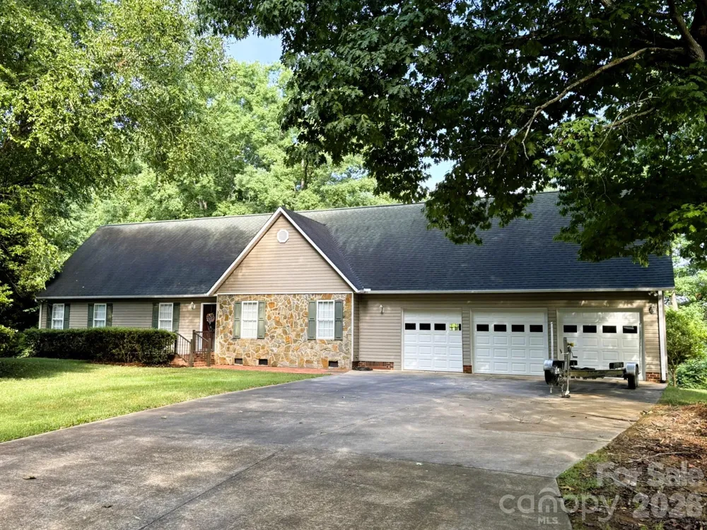 130 Canoe Court Mount Gilead, NC 27306
