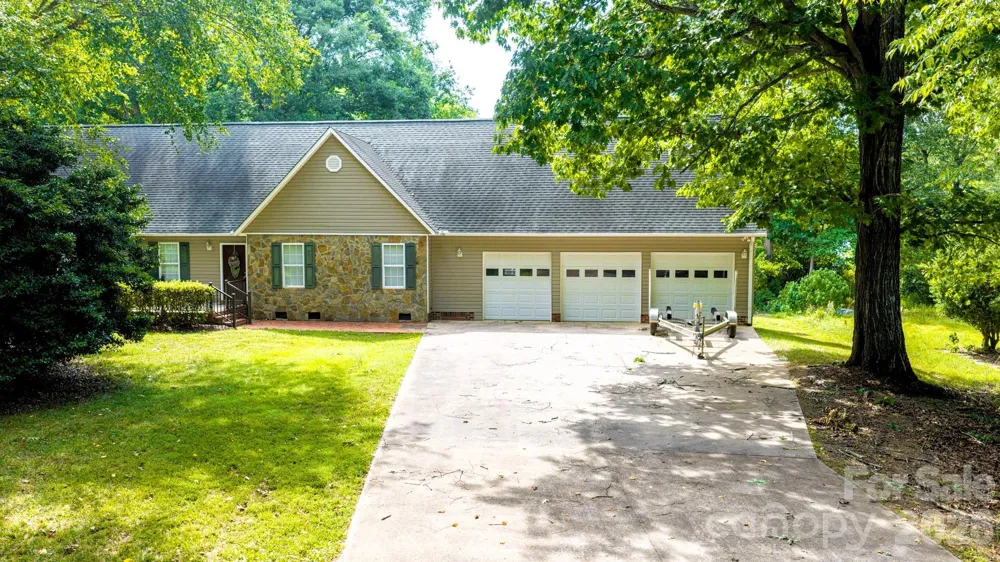 130 Canoe Court Mount Gilead, NC 27306
