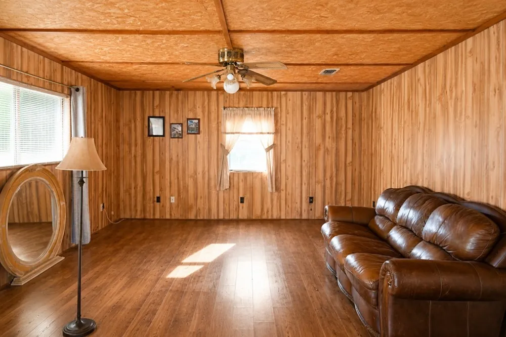 124 W Cedar Lane Murchison, TX 75778